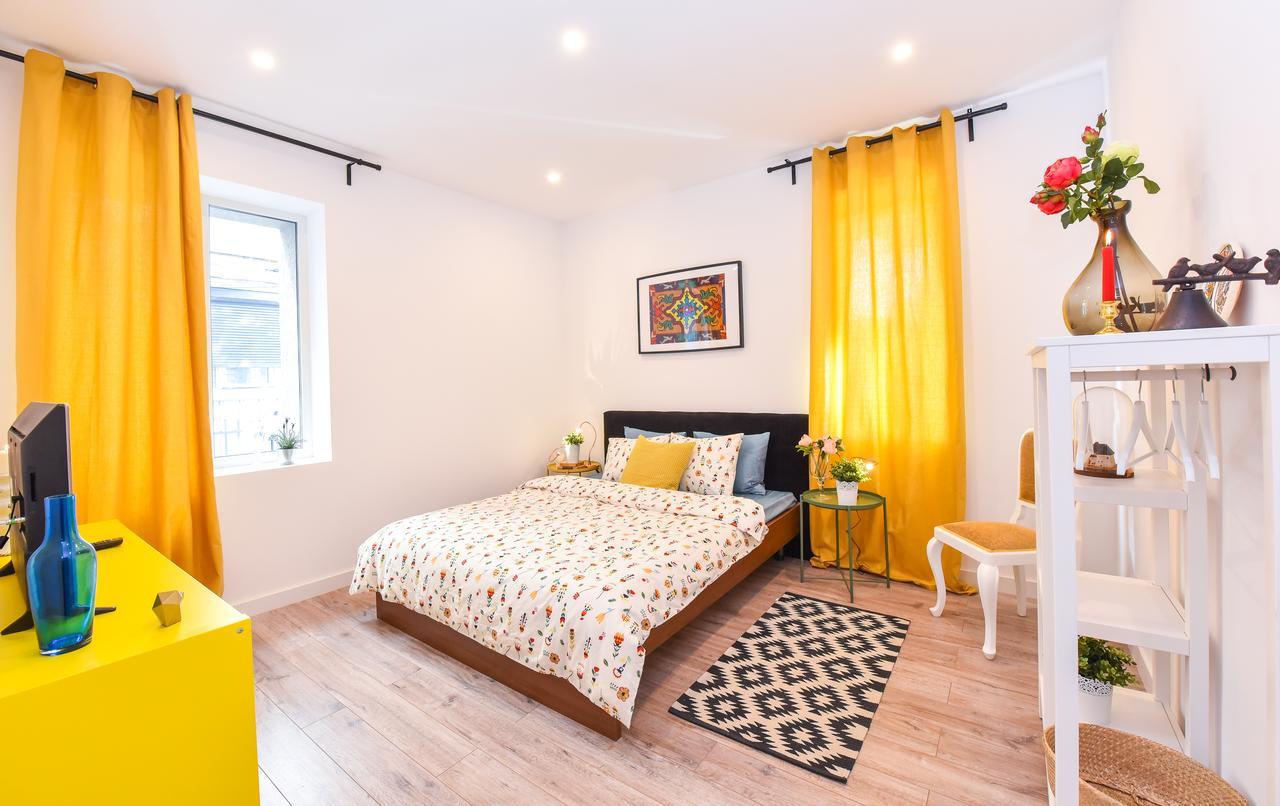 Parliament & River View Apartments บูคาเรสต์ ภายนอก รูปภาพ
